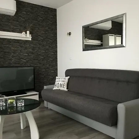 Age Apartment